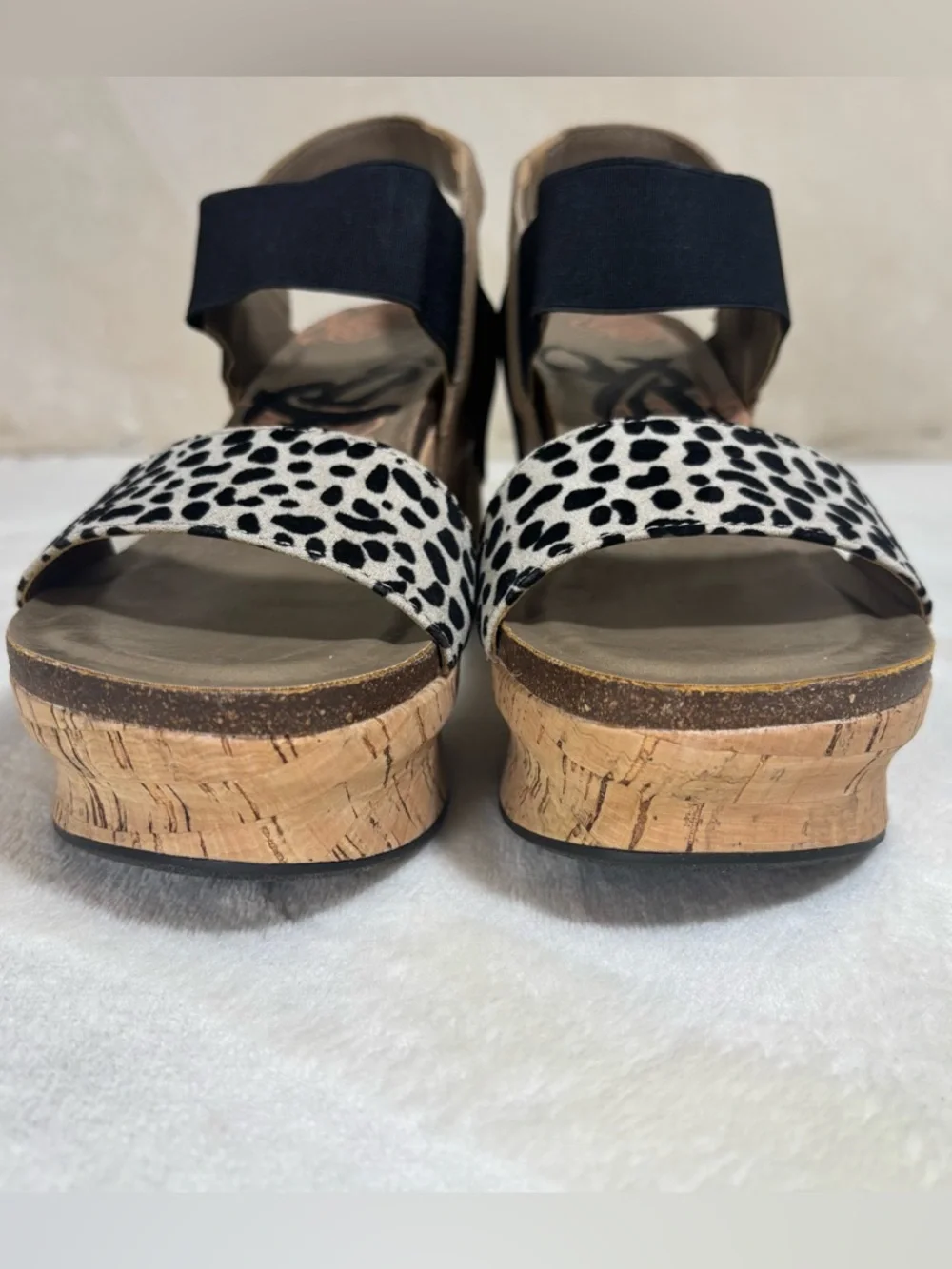 OTBT Bushnell Wedge Sandals with Black Elastic and Leopard Animal Print Size 7